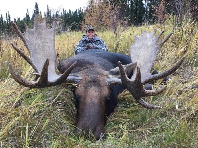 Alberta Outfitted Hunts  Outfitted Whitetail, Black Bear, Wolf